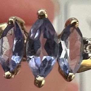 10k Yellow Gold Estate 3 Stone Tanzanite Band with 2 Diamond Accents/Ring Size 6
